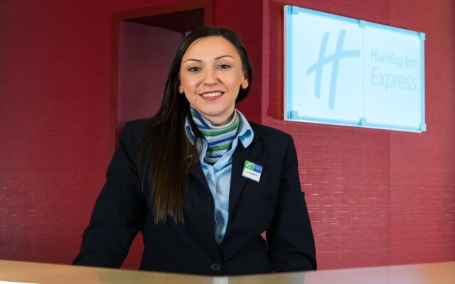 Holiday Inn Express Glasgow Airport by IHG