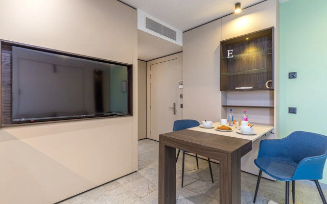 Icon H 303 Suite Micro-living