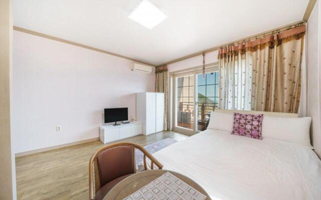 Geojedo New Happiness Pension