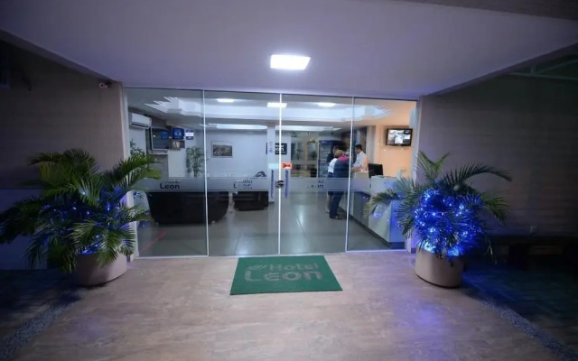 Hotel Leon