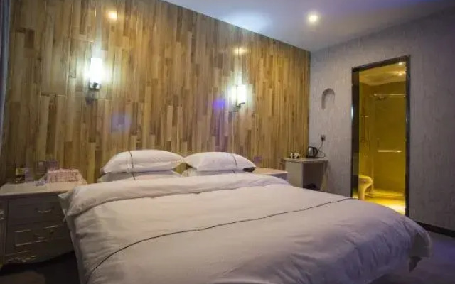 Longting Creative Hotel