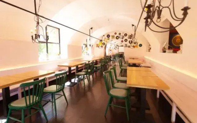 Provence Hostel