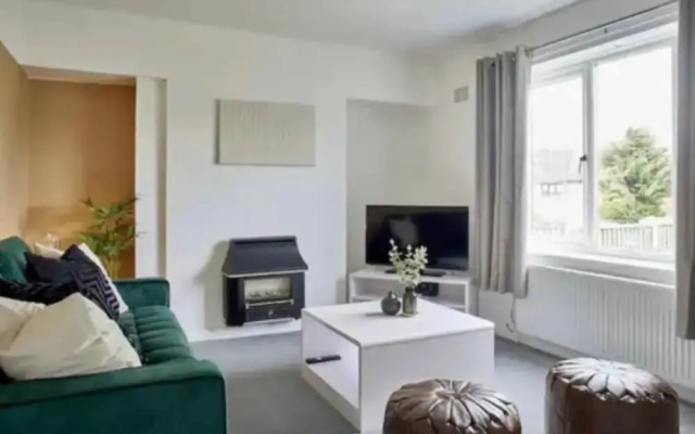 Cosy 3Br House With Fireplace & Private Garden