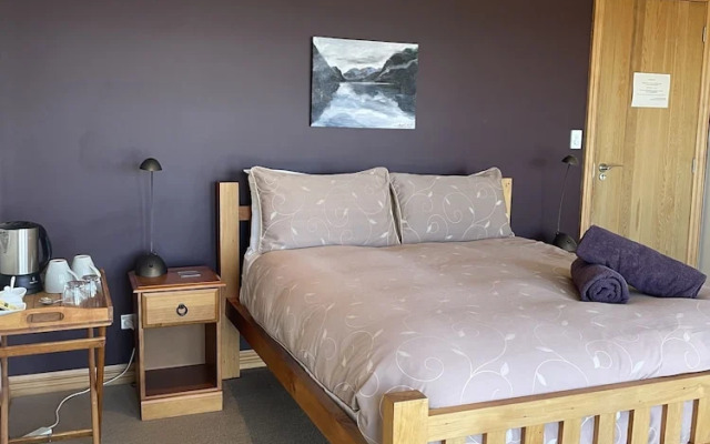 Parautane Lodge