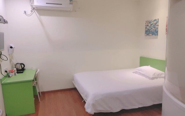 Shanghai Haiyou Hotel (Fengxian Huancheng East Road Subway Station)