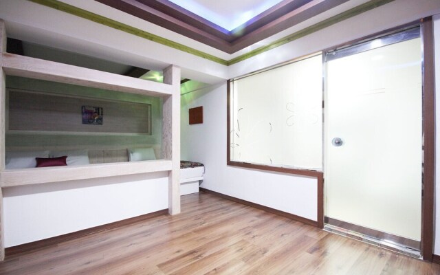 Gimcheon One
