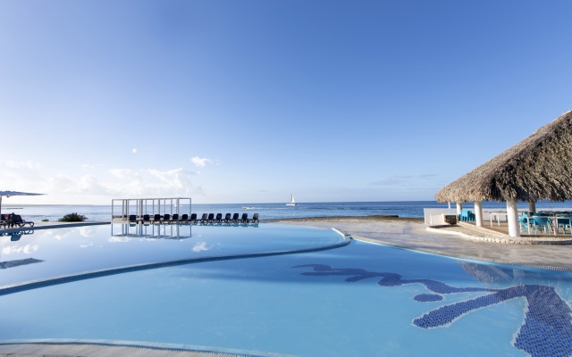 Viva Wyndham Dominicus Beach Resort — All Inclusive