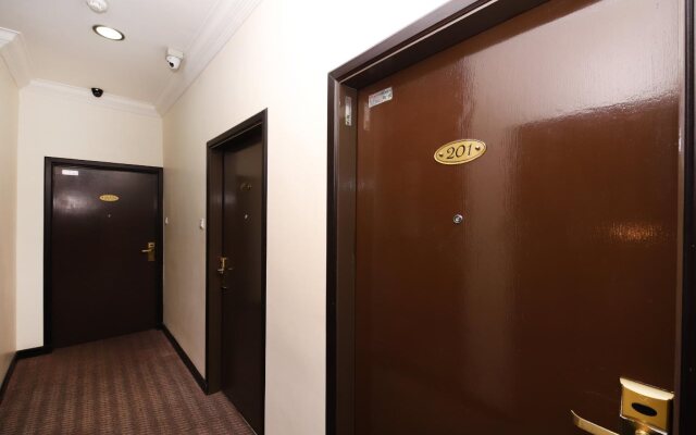 Comfort Hotel By OYO Rooms