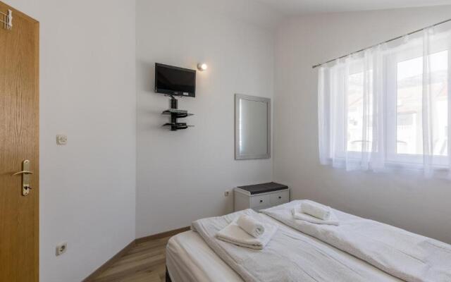 Apartments Jelavic Bol