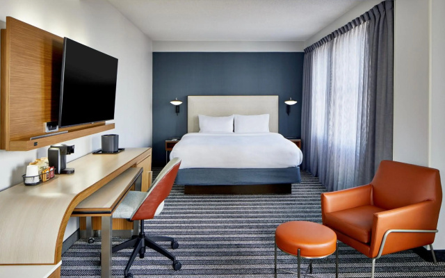 Courtyard By Marriott Nashville Downtown