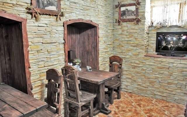 Fawlty Towers Hotel Baku