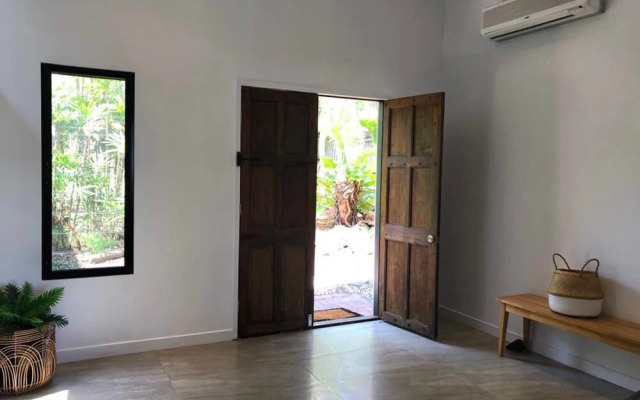 Sunshine Beach Hideaway