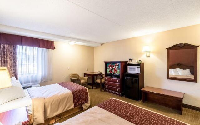 Red Roof Inn & Suites Terre Haute