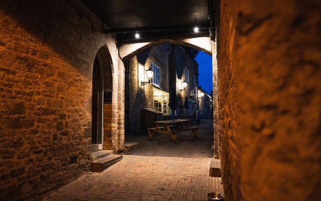 The George Inn