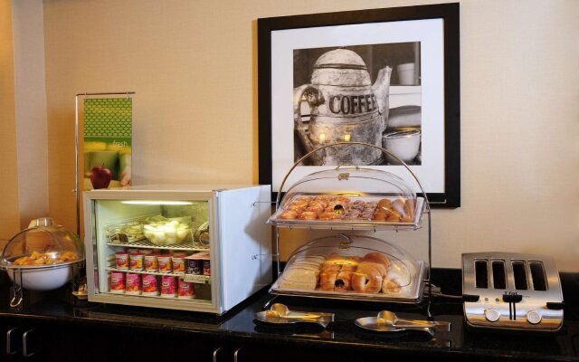 Hampton Inn & Suites Nashville-Airport