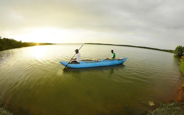 Ashansa Lagoon Resort