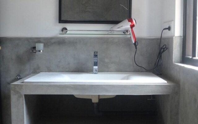 Seagulls Beach & Garden Cabanas