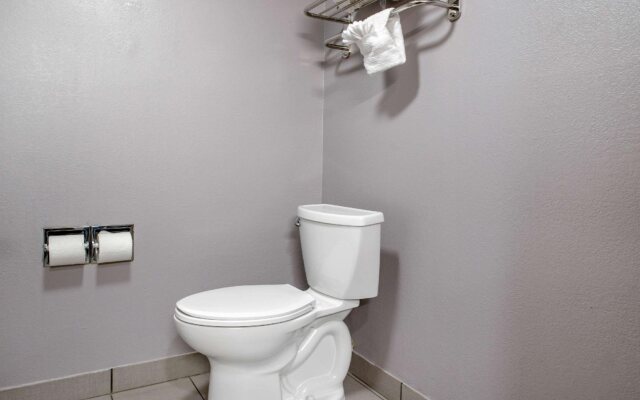 Quality Inn & Suites Bedford West