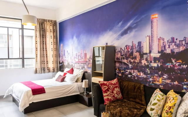 12 Decades Art Hotel