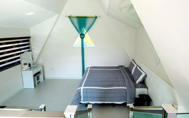 Yangyang Badaae Geolinbeol Pension