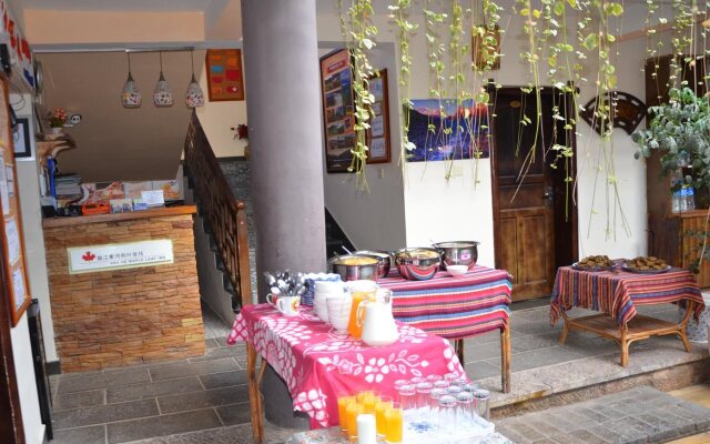 Lijiang Maple Leaf Inn