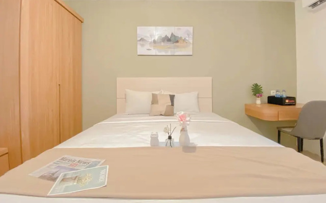 New And Modern Look Studio Room At Apartment Bassura City