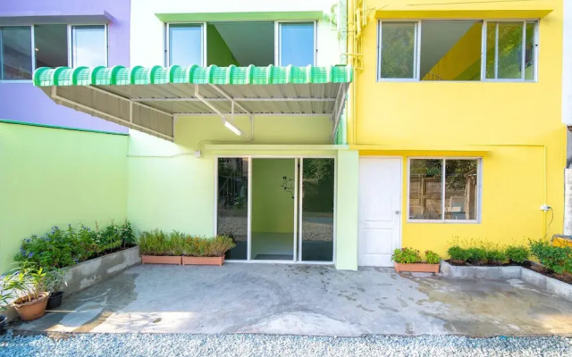 UrbanNest Hostel