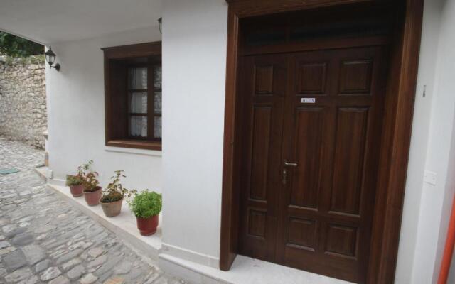 Apartment Altin in old town