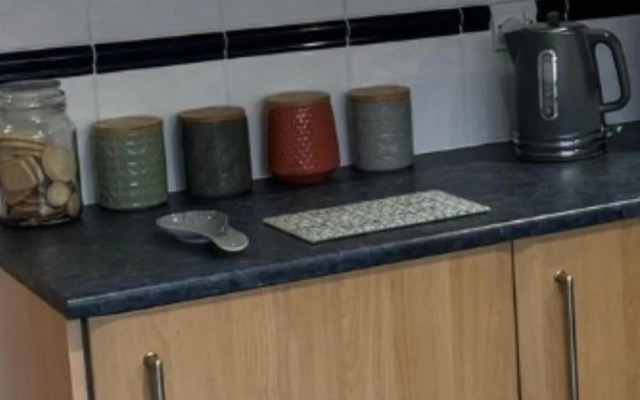 Quackers-seaside Village-pet Friendly-parking-