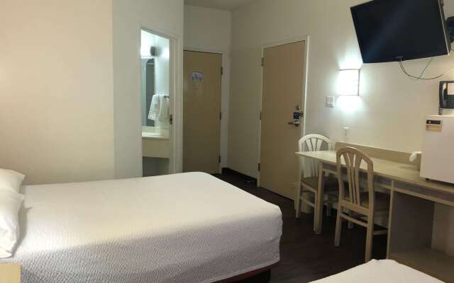 Sleep Inn & Suites Pigeon Forge - Downtown