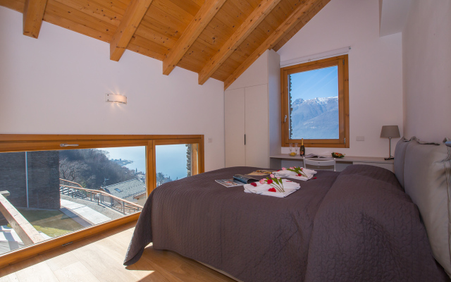 Riva Bellano Camelia 1