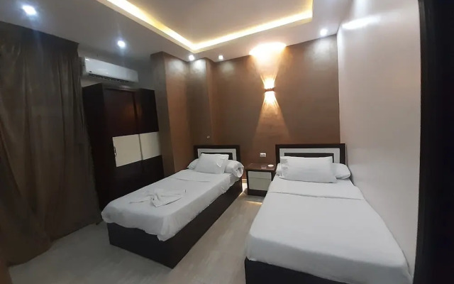 Tut Pyramids View Hotel
