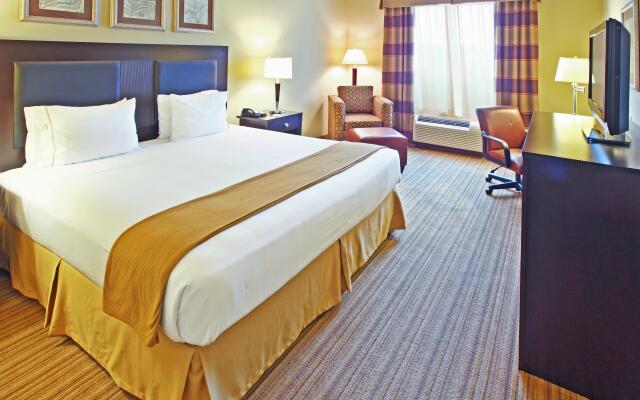 Holiday Inn Express & Suites West by IHG