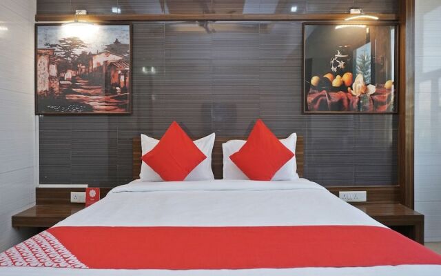 OYO 24161 Hotel Centre Point