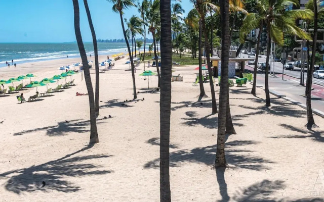 Excellent 3 Bedrooms in Navegantes in Boa Viagem tranquility and proximity to the beach SAL802A