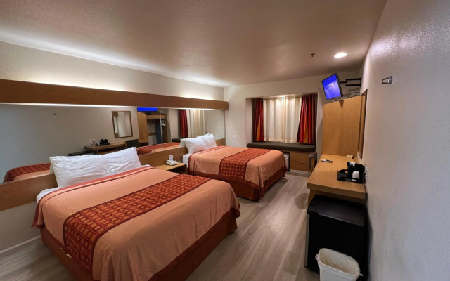 Americas Best Value Inn & Suites Ada