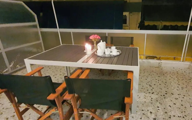 The Six Museums central Athens Stadium 4pers apart