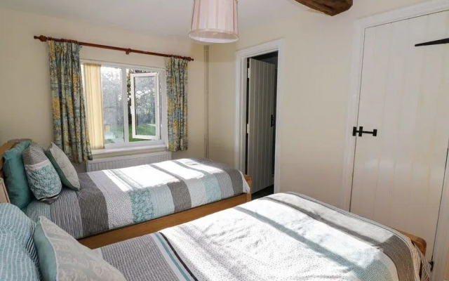 The Hideaway, Pershore
