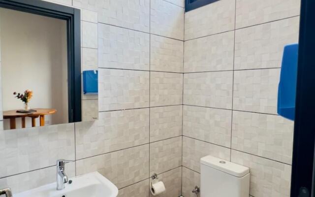 Cozy Sea View Retreat 1 min to Beach in Kyrenia