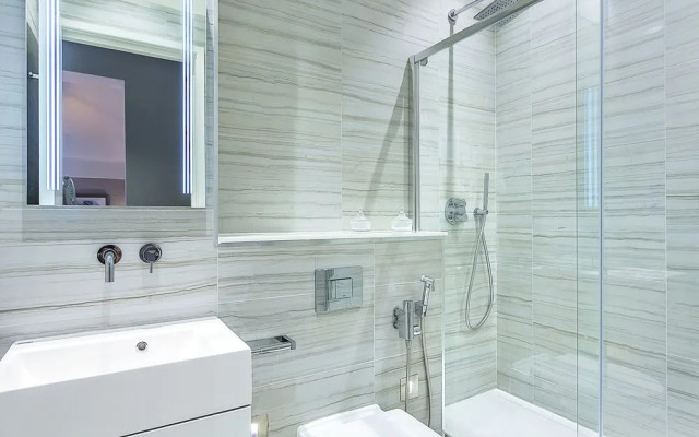 51 Kensington Court Service Apartments