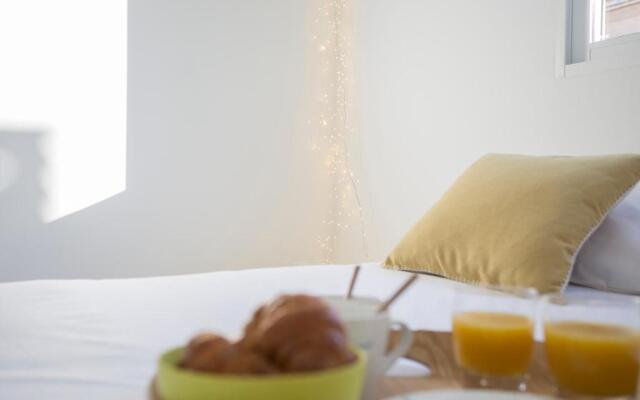 Singularstays Roger De Flor