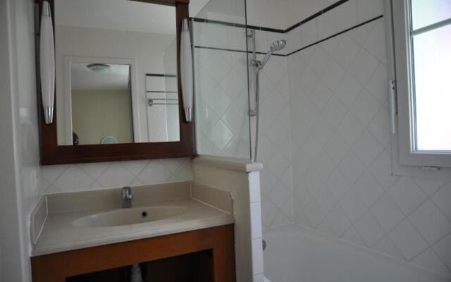 Maison jumelée dans residence avec piscine - 320