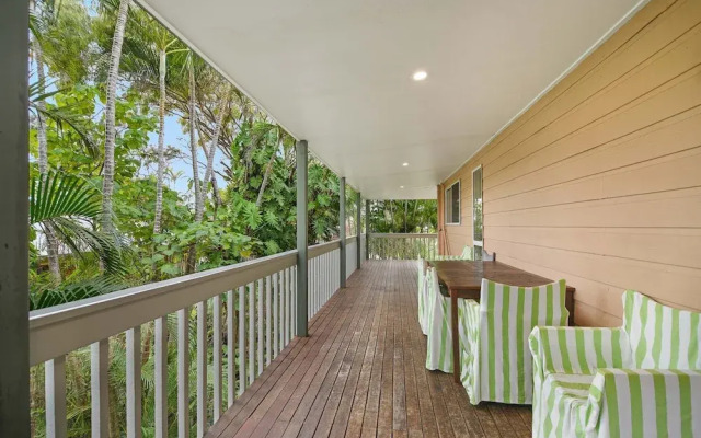 Beach Affair - 10 Callitris Crescent