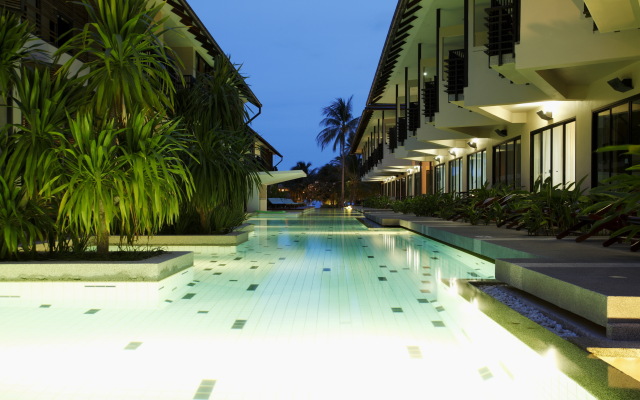 Centra by Centara Coconut Beach Resort Samui