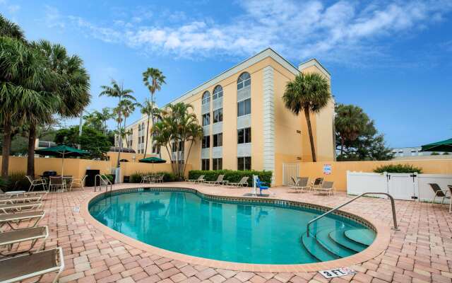 La Quinta Inn & Suites by Wyndham Fort Lauderdale Tamarac