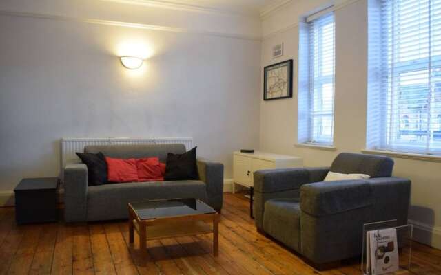 1 Bedroom Flat Near Richmond Park