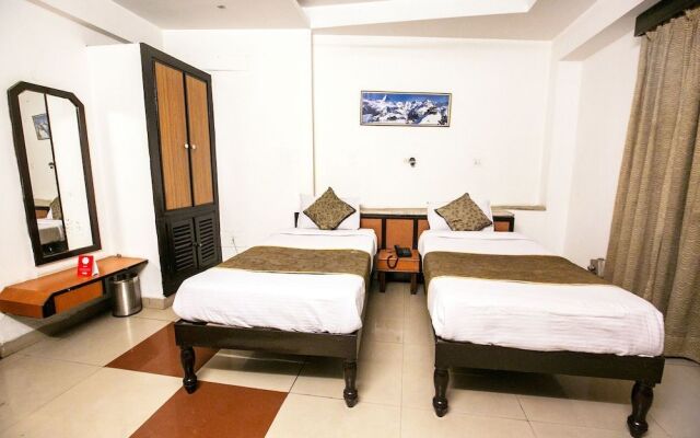 OYO 4287 Hotel Pathik