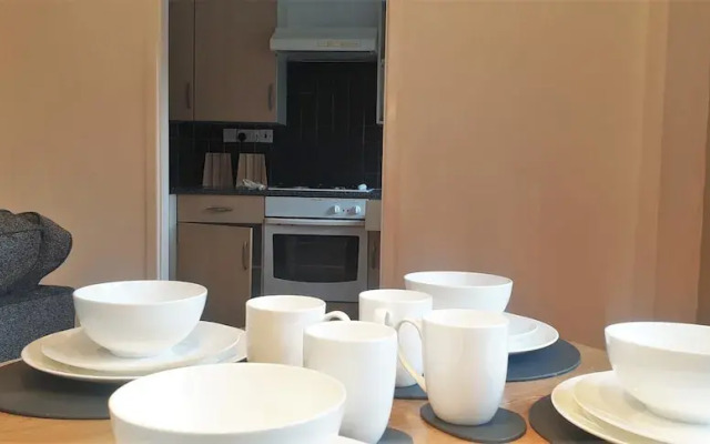 Piccadilly wharf suite
