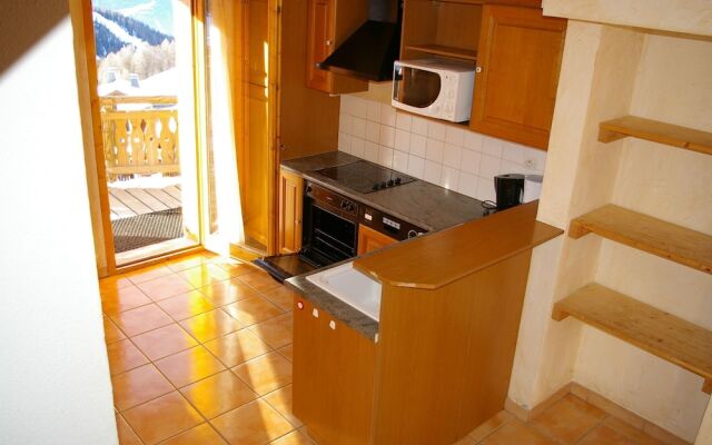 Chalet on Sunny Slopes of Plagne