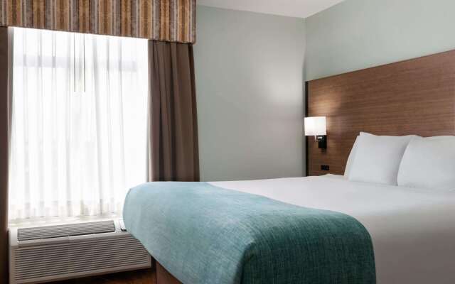 Wingate by Wyndham Louisville East